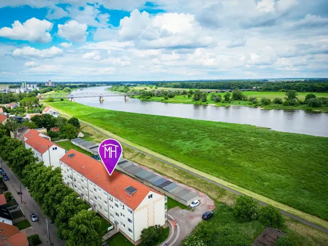 BookNoFees: Apartment with a view of the Elbe and a balcony on the Elbe-Saale Bike Path – Barby