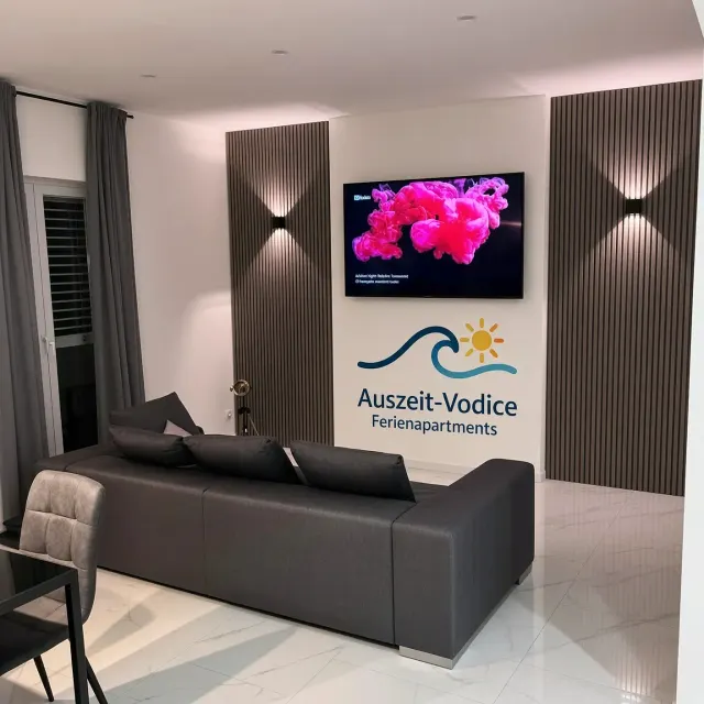 BookNoFees: Getaway in Vodice, Apartment 1: With Private Pool and BBQ – Vodice