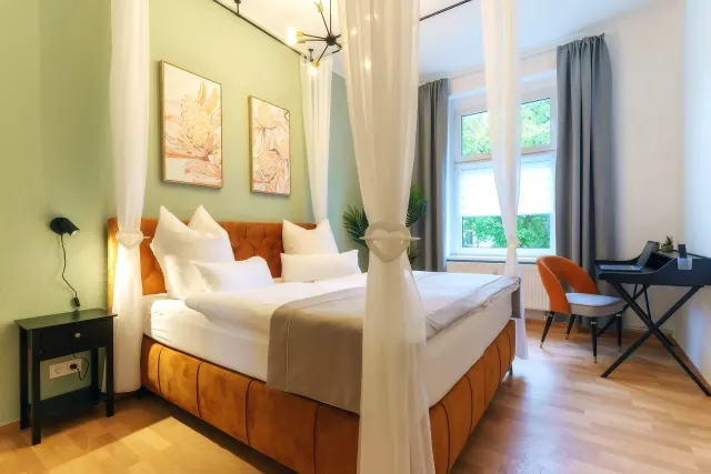 BookNoFees: Charming apartment in a historic building with a balcony in the heart of Magdeburg – Magdeburg