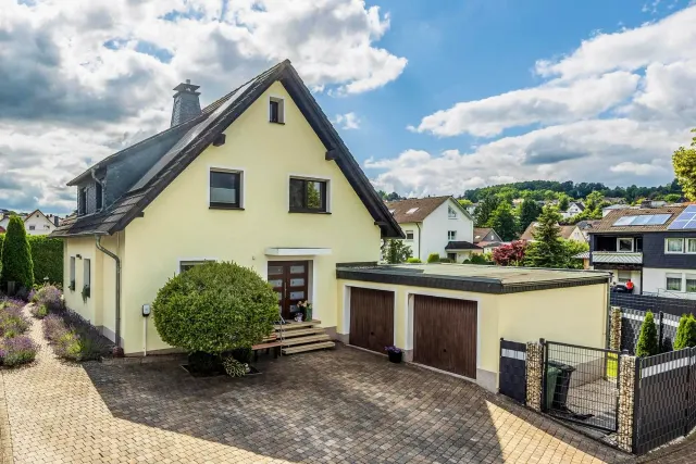 BookNoFees: Sonnenblick and Relax Vacation Rental – Nieder-Röhre