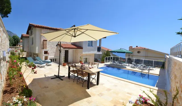 BookNoFees: Villa Frida - Seni, Gunung dan Laut – Kalkan, Kas, Antalya