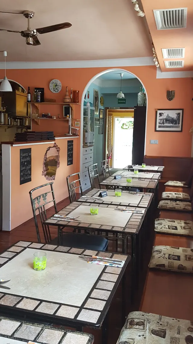 BookNoFees: Restoran – Arcobaleno Trattoria da Massimo – Vienna – Arcobaleno Trattoria da Massimo, foto 3