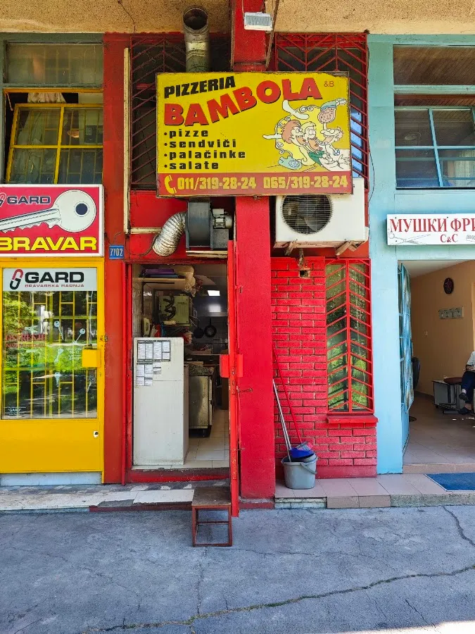 BookNoFees: Kedai snek – Bambola – Belgrade – Bambola, foto 1