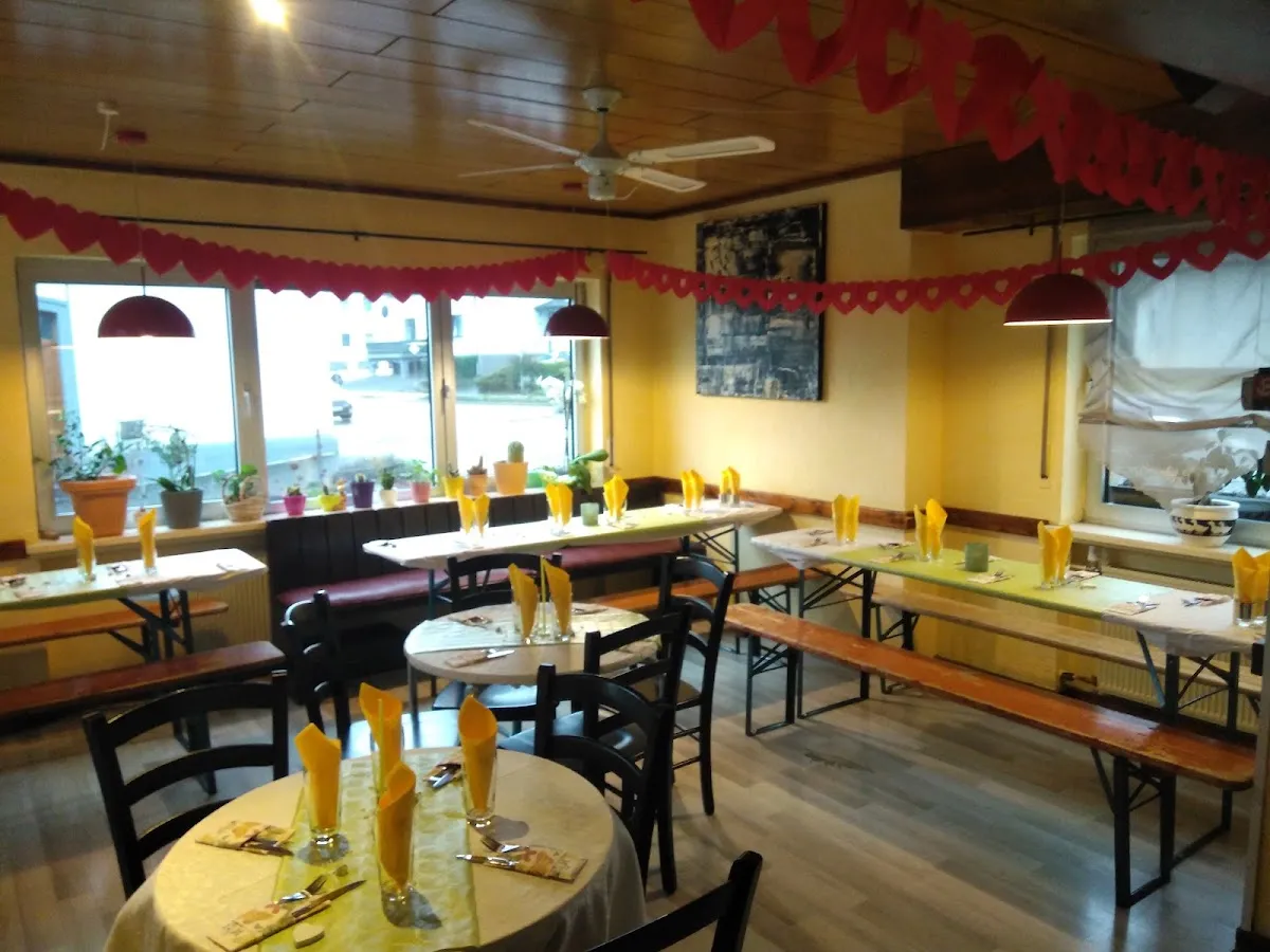 BookNoFees: Kedai snek – Zorbas Grill – Finnentrop – Zorbas Grill, foto 1