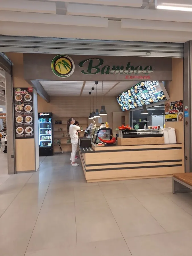 BookNoFees: Kedai snek – Bamboo express – Bratislava – Bamboo express, foto 1