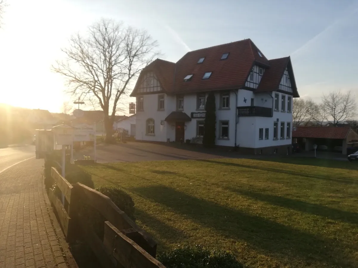 BookNoFees: Restoran – Dorfkrug – Marsberg – Dorfkrug, foto 1
