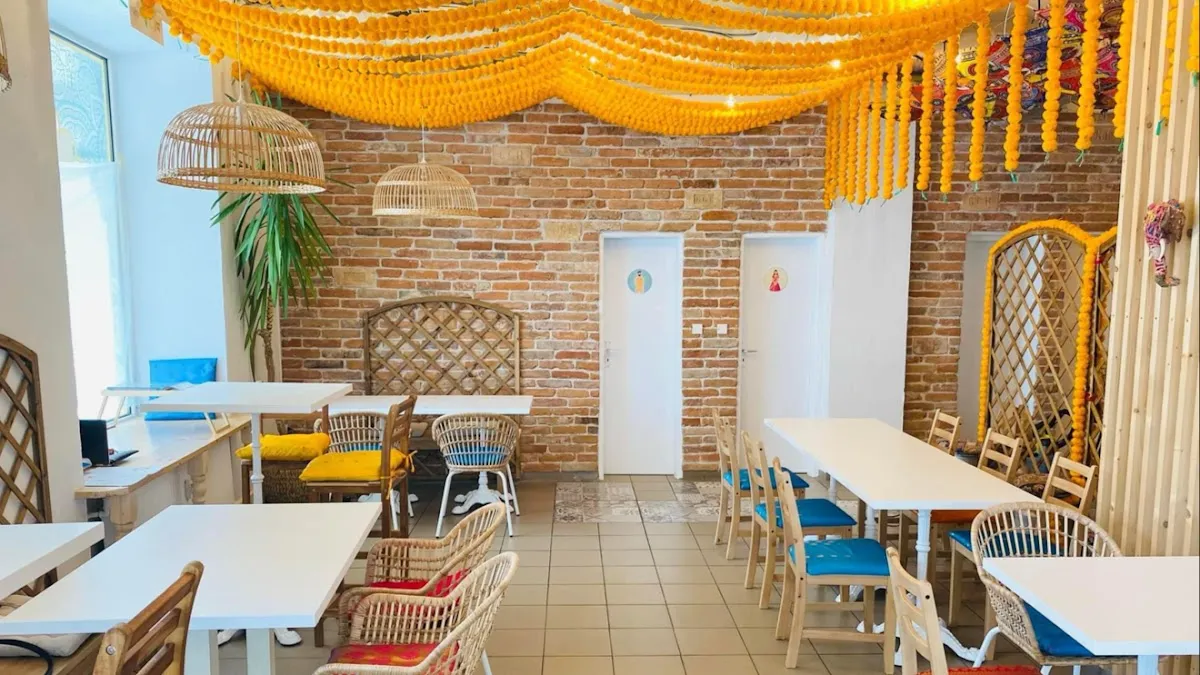 BookNoFees: Restoran – MumBhai Central – Bratislava – MumBhai Central, foto 1