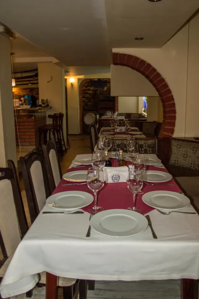 BookNoFees: Restoran – Arcadia – Sofia – Arcadia, foto 3