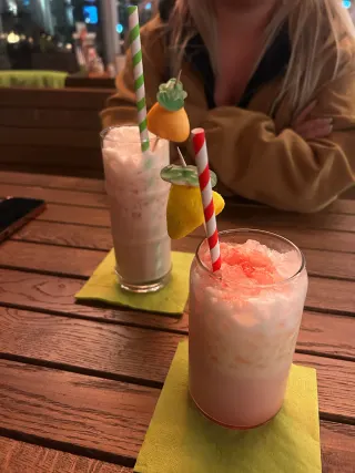 Restoran – BookNoFees: foto daripada ulasan Valentina Pfenning mengenai R-Café Möhnesee