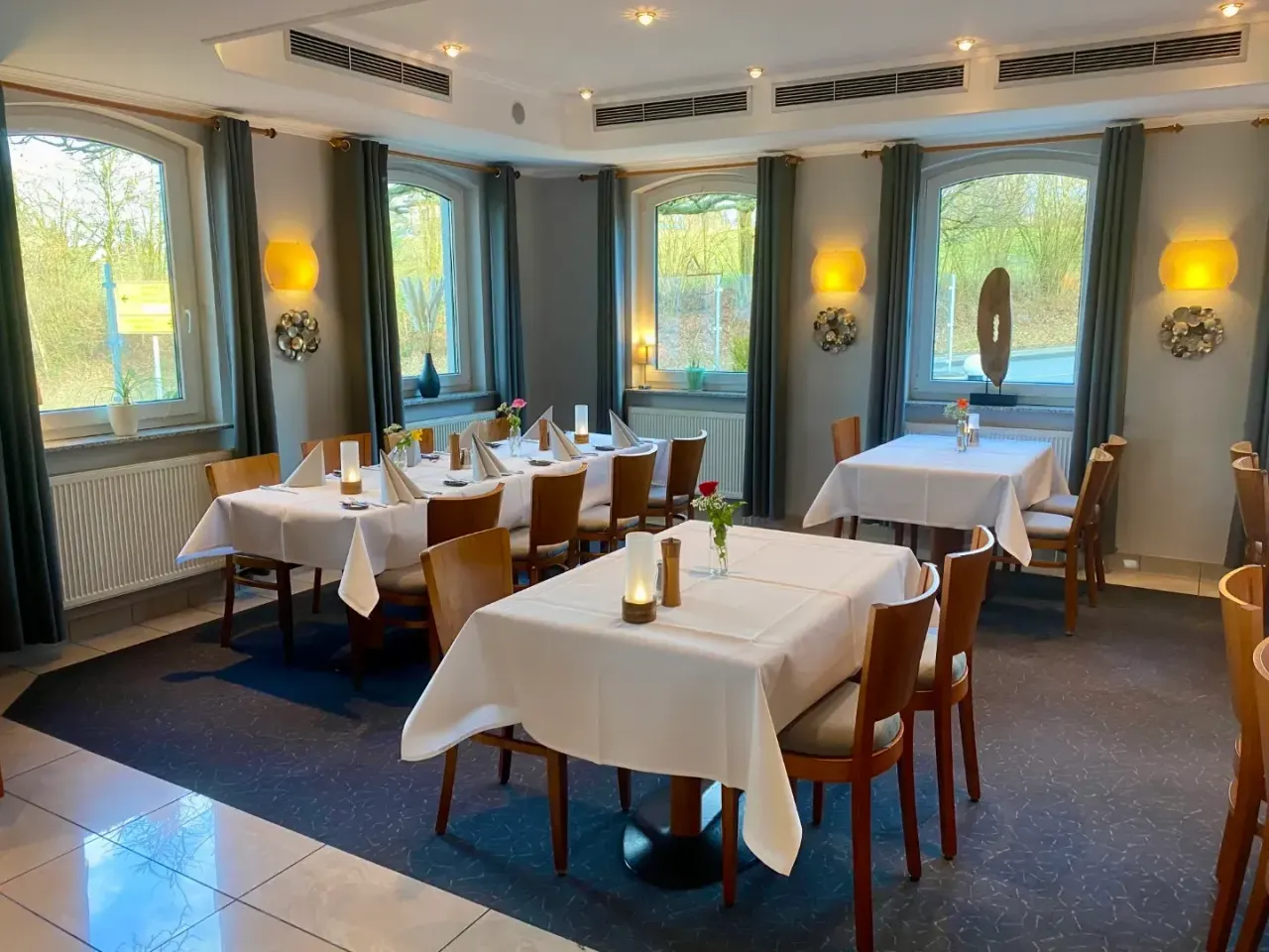 BookNoFees: Restoran – Hotel-Restaurant Wilhelmshöhe – Neuenrade – Hotel-Restaurant Wilhelmshöhe, foto 1
