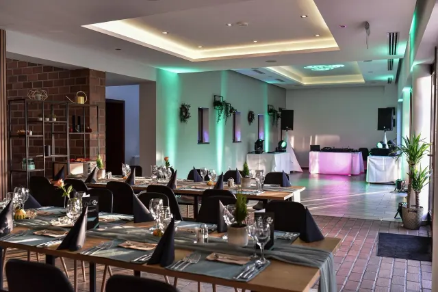 BookNoFees: Restoran – Déli 12 – Budapest – Déli 12, foto 2