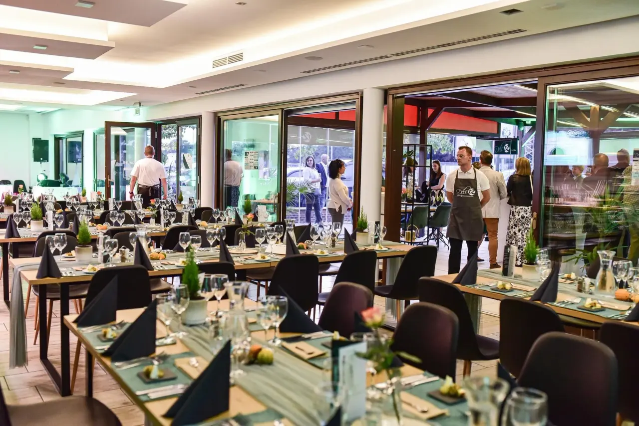 BookNoFees: Restoran – Déli 12 – Budapest – Déli 12, foto 1