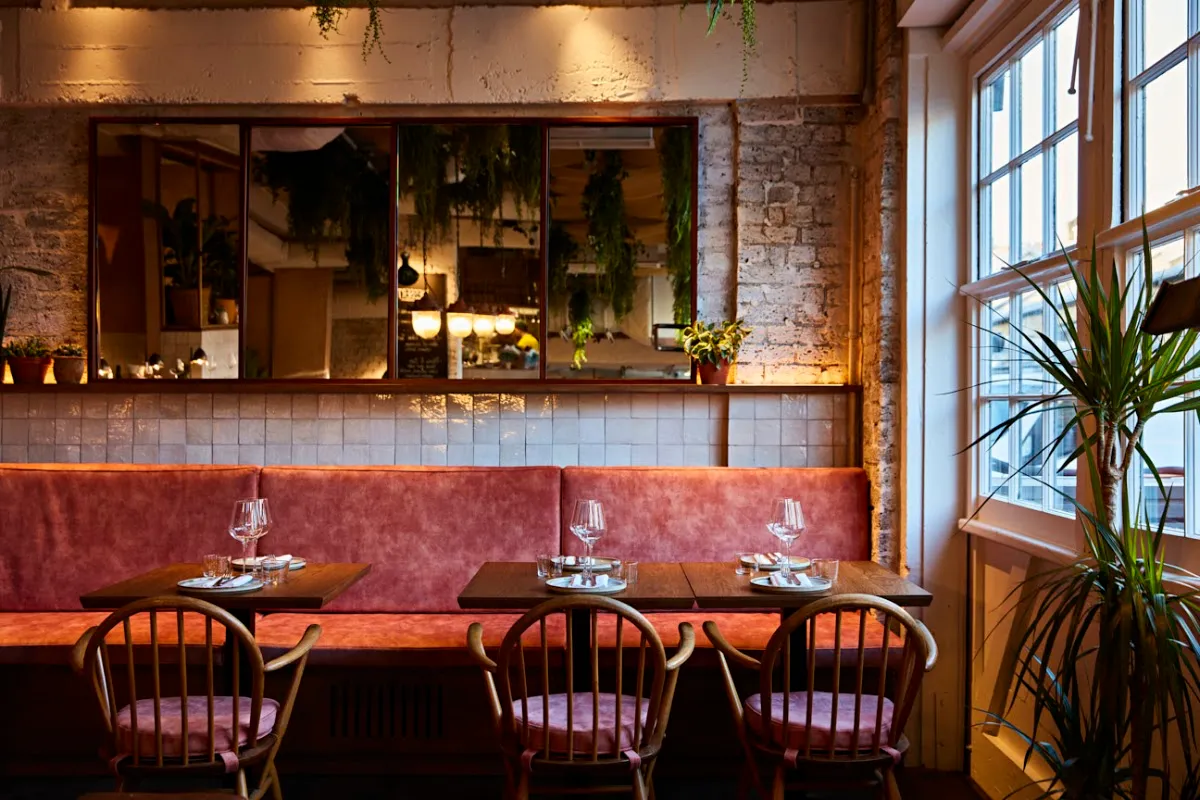 BookNoFees: Restoran – Carmel – London – Carmel, foto 1