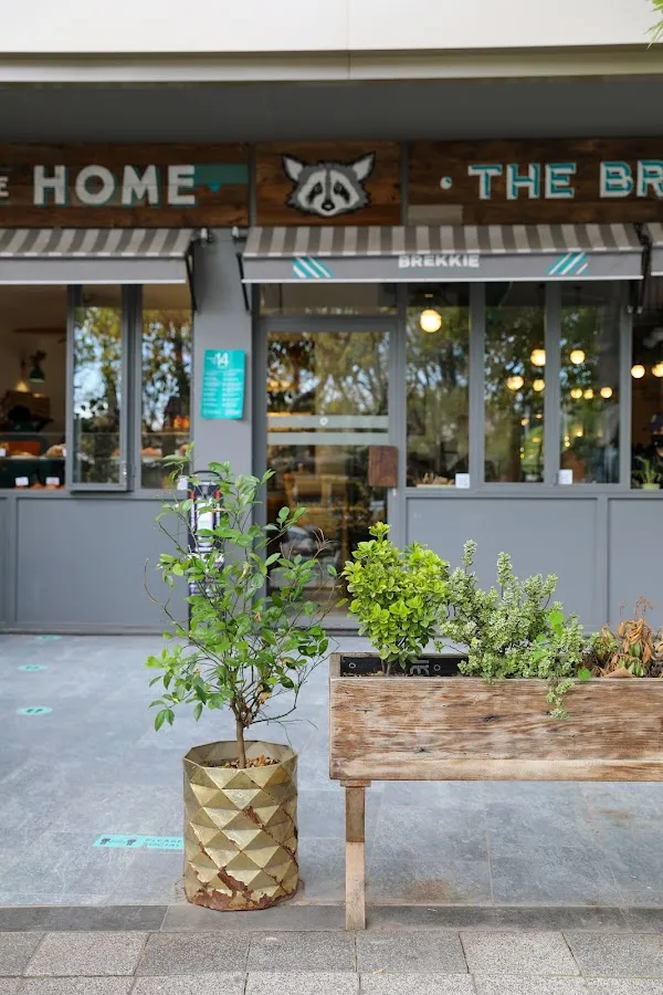 BookNoFees: Kedai roti – Brekkie Croissant & Cookie – Istanbul – Brekkie Croissant & Cookie, foto 1