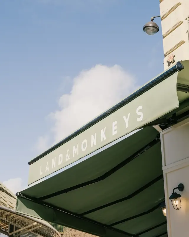 BookNoFees: Kedai roti – Land & Monkeys – Paris – Tanah & Monyet, foto 2