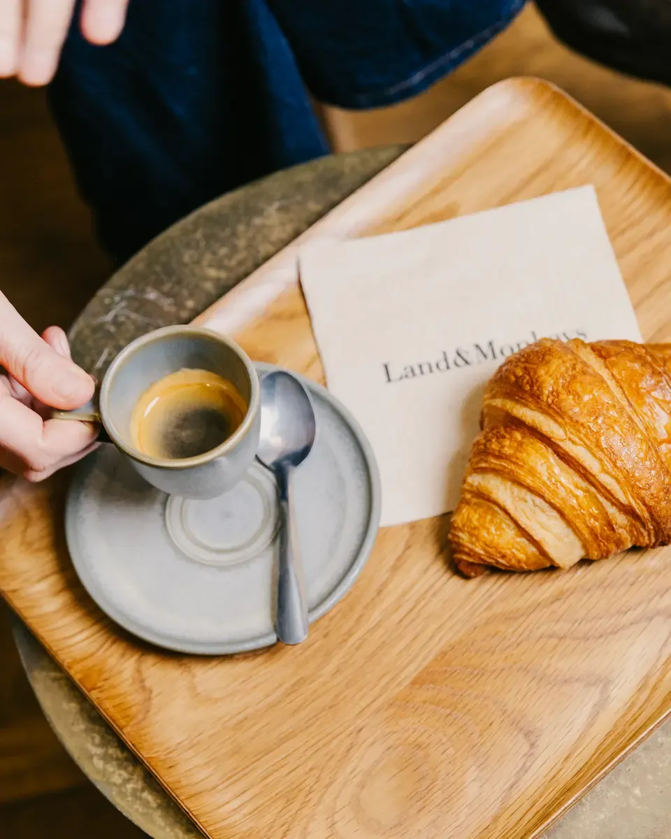BookNoFees: Kedai roti – Land & Monkeys – Paris – Tanah & Monyet, foto 1