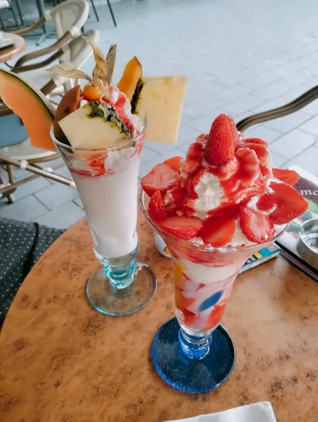 BookNoFees: Restoran – Eiscafe San Remo – Lünen – Eiscafe San Remo, foto 2
