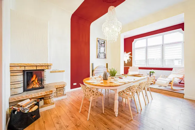 BookNoFees: homestay di Magdeburg – Pangsapuri lama yang luas seluas 145 m² dengan 4 bilik tidur & 1 tempat letak kereta peribadi di Magdeburg