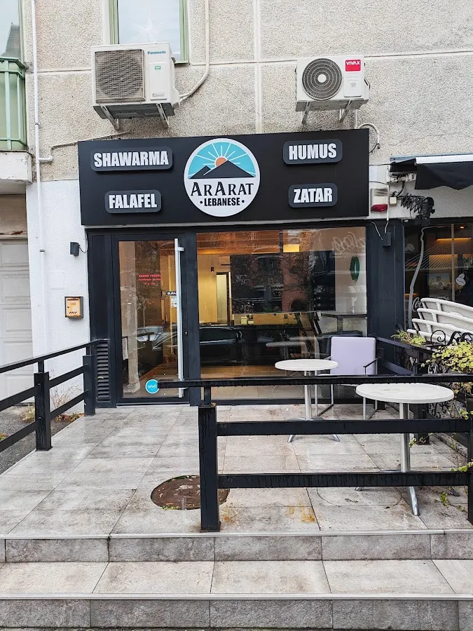 BookNoFees: Kedai snek – Ararat Banovo Brdo – Belgrade – Ararat Banovo Brdo, foto 1