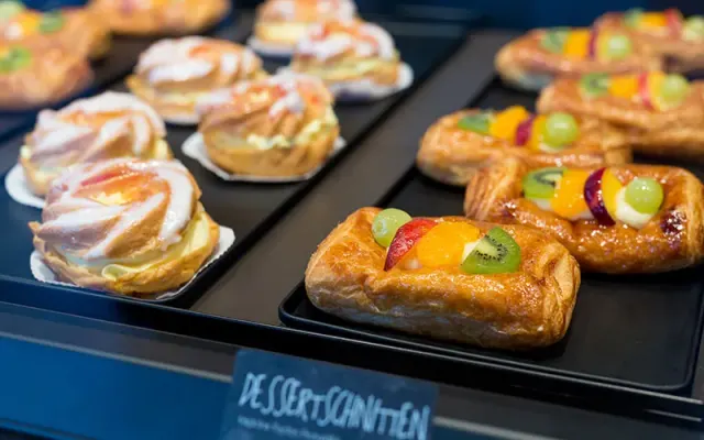 BookNoFees: Kafe – Leo der Seestadtbäcker – Vienna – Leo der Seestadtbäcker, foto 3