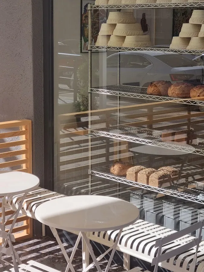 BookNoFees: Kafe – Baca Bread Club – Istanbul – Baca Bread Club, foto 1