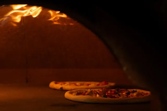 BookNoFees: Restoran – Piccolo Mondo pizzeria – Prague – Piccolo Mondo pizzeria, foto 2