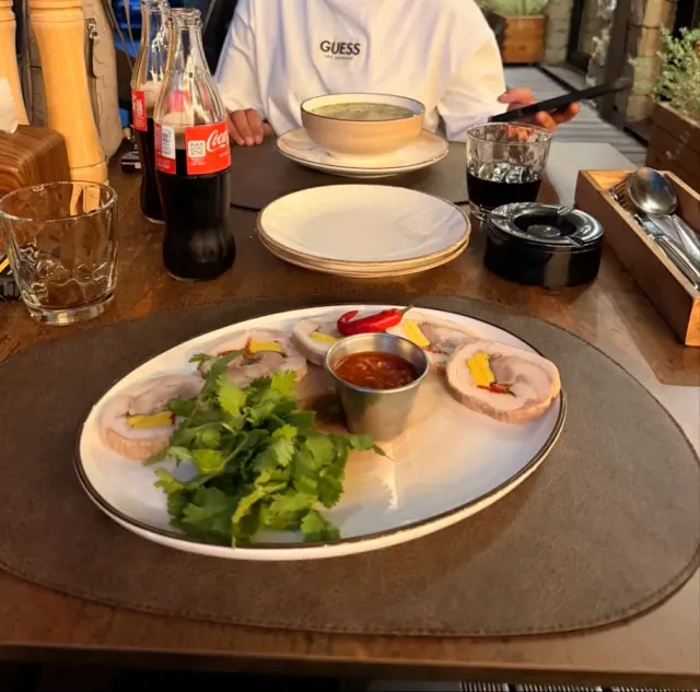 BookNoFees: Restoran – Batoni Restaurant – Bratislava – Restoran Batoni, foto 2