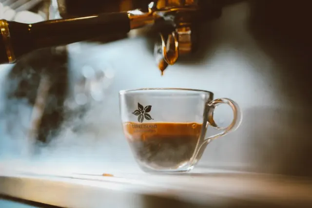 BookNoFees: Kafe – Coffee Island – Athens – Coffee Island, foto 2
