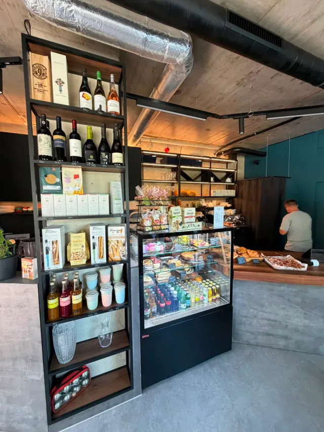 BookNoFees: Kafe – Bellčafe – Prague – Bellčafe, foto 3