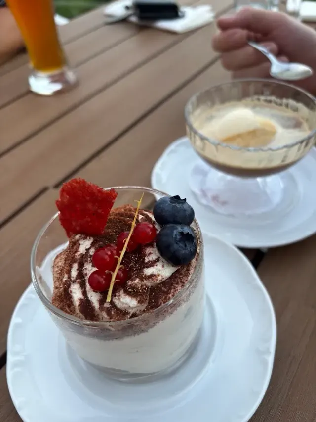 BookNoFees: Restoran – Burghotel Volmarstein – Wetter (Ruhr) – Burghotel Volmarstein, foto 2