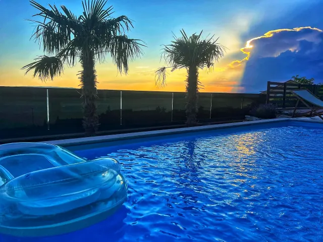 BookNoFees: homestay di Crikvenica, Selse – Vila dengan kolam air masin peribadi dan pemandangan laut
