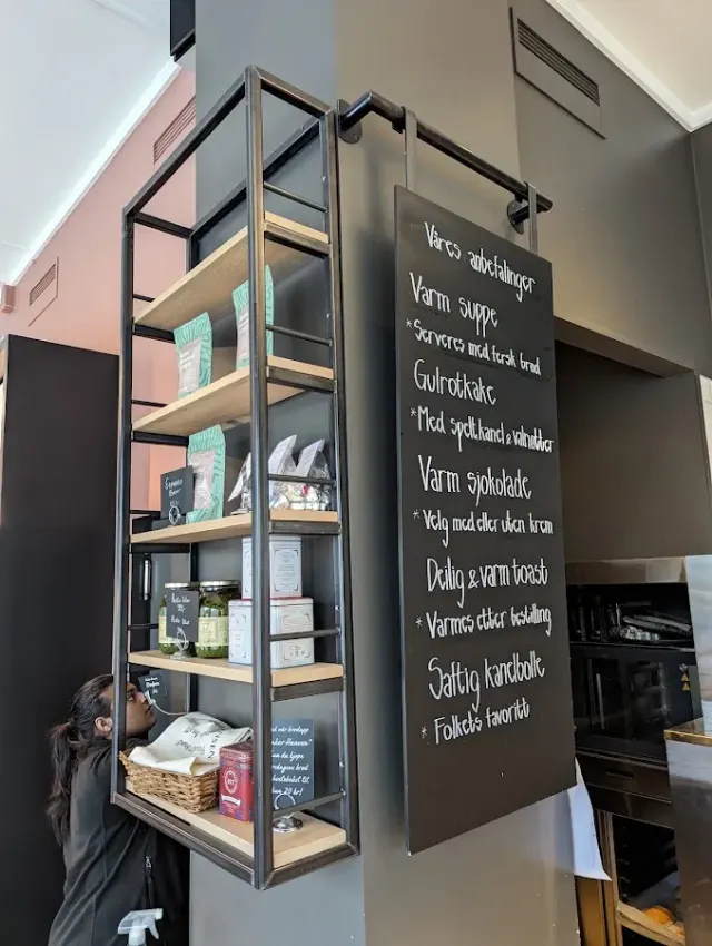 BookNoFees: Kafe – Baker Hansen – Oslo – Baker Hansen, foto 2