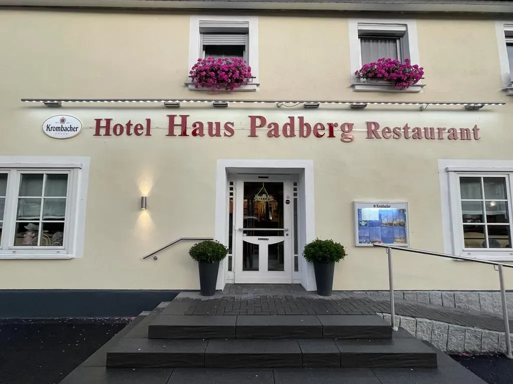 BookNoFees: Restoran – Haus Padberg – Balve – Haus Padberg, foto 1