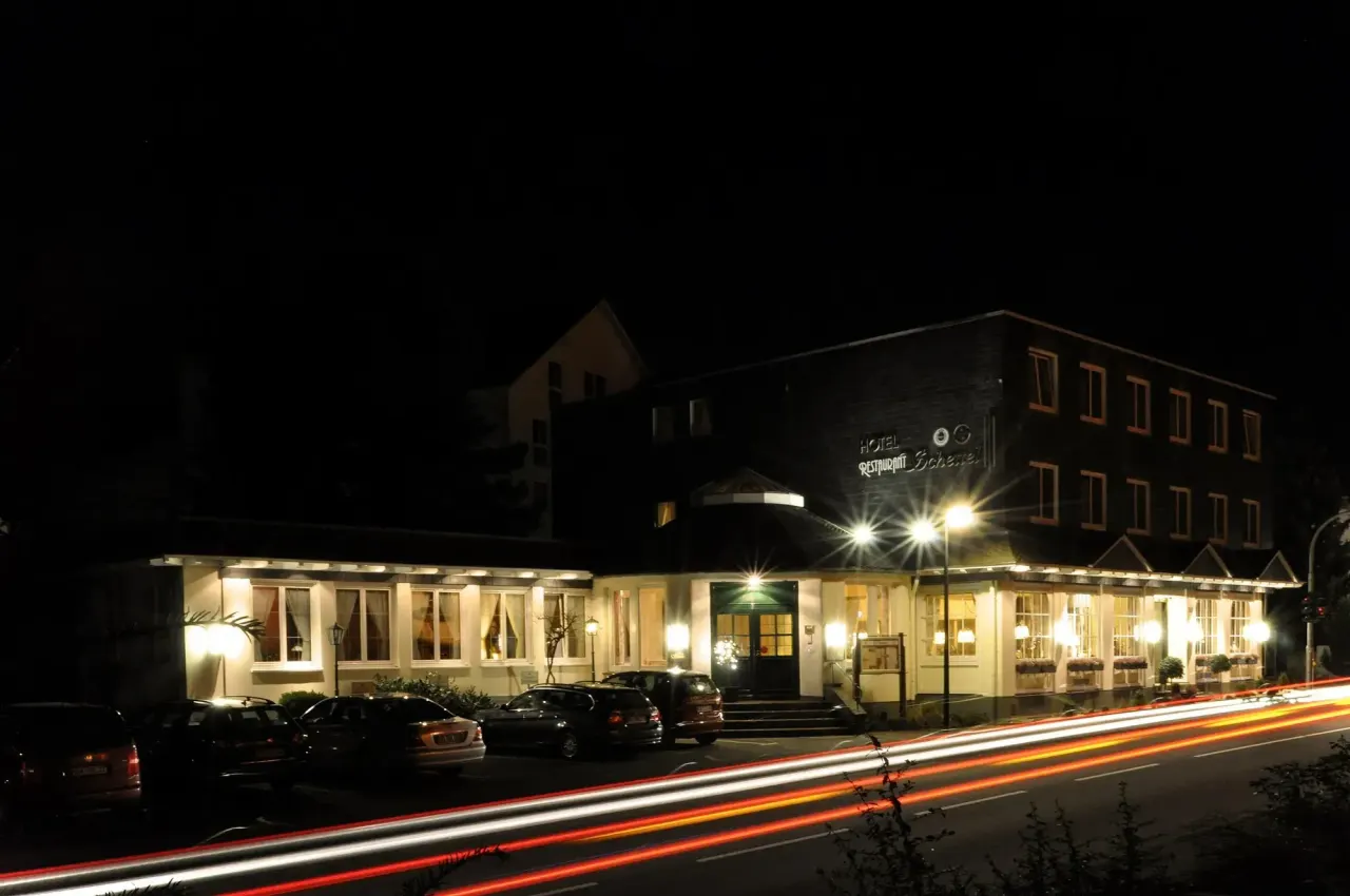 BookNoFees: Restoran – Hotel-Restaurant Schettel – Olsberg – Hotel-Restaurant Schettel, foto 1