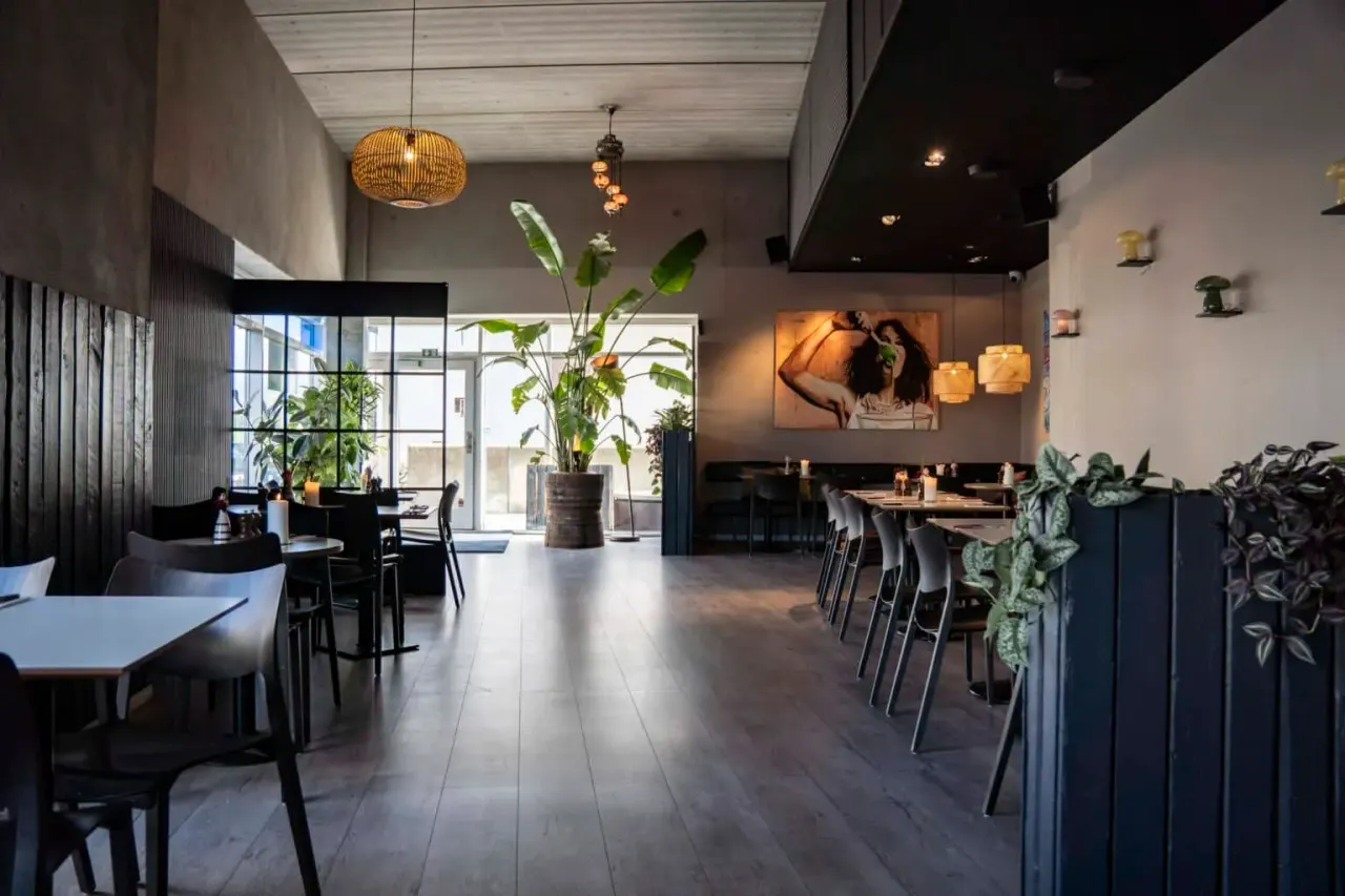 BookNoFees: Kafe – Café Phenix - Amager – Copenhagen – Café Phenix - Amager, foto 1