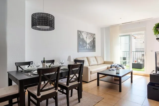 BookNoFees: homestay di Vejer de la Frontera – Rumah luas dan tenang dengan teres dan kolam renang