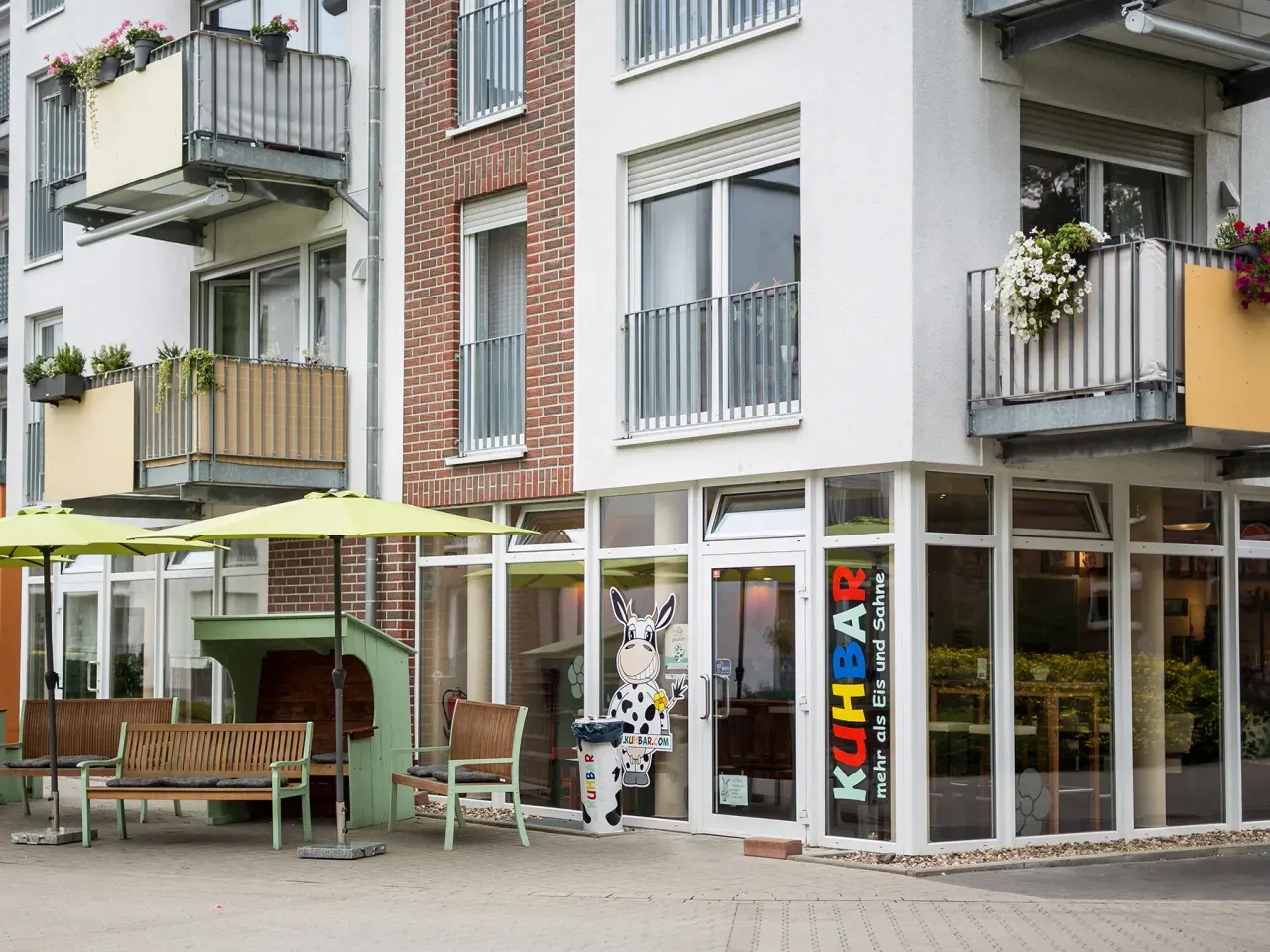 BookNoFees: Aiskrim – KUHBAR Menden – Menden – KUHBAR Menden, foto 1