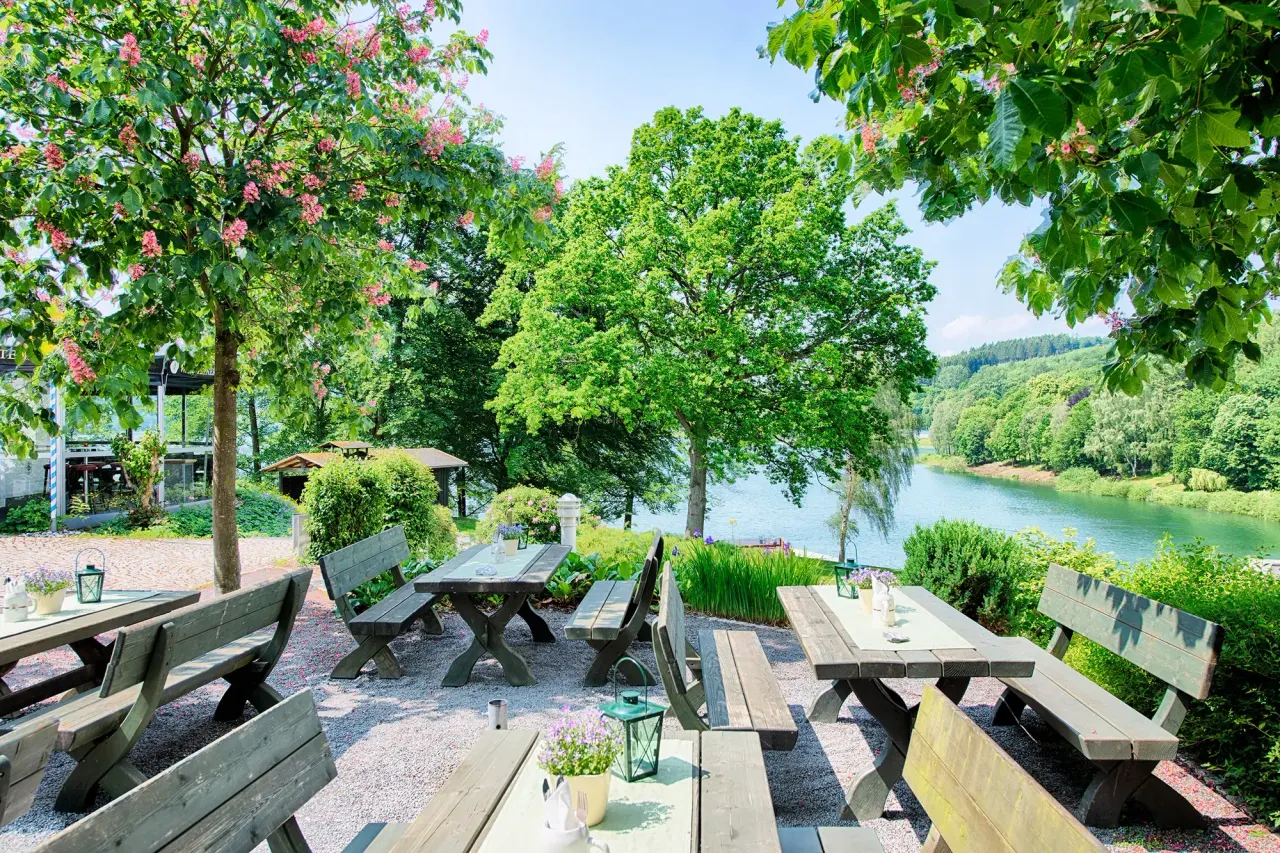 BookNoFees: Restoran – Welcome Hotel Meschede/Hennesee – Meschede – Welcome Hotel Meschede/Hennesee, foto 1