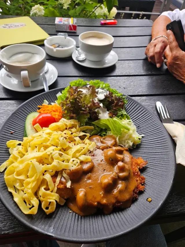 BookNoFees: Restoran – Altes Wärterhaus – Hilchenbach – Altes Wärterhaus, foto 2