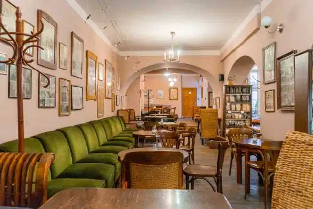 BookNoFees: Kafe – Choco-Café U Červené židle – Prague – Choco-Café U Červené židle, foto 1