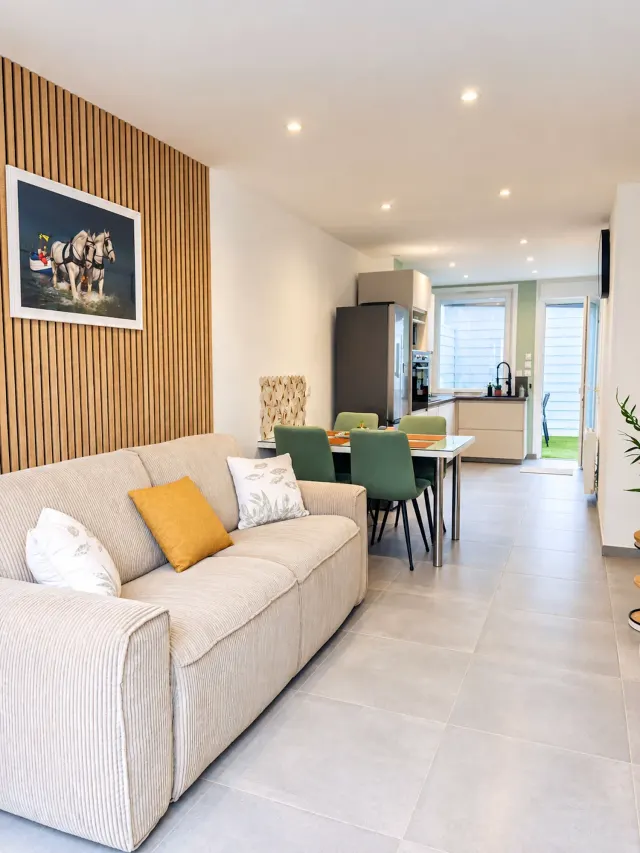 BookNoFees: Apartmen tenang dengan spa peribadi dan garaj – Calais