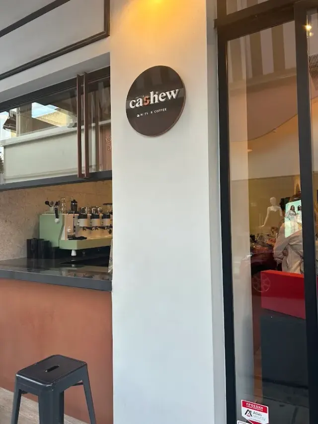 BookNoFees: Kafe – Cashew | Nuts, Chocolate, Coffee – Athens – Kacang Gajus | Kacang, Coklat, Kopi, foto 2