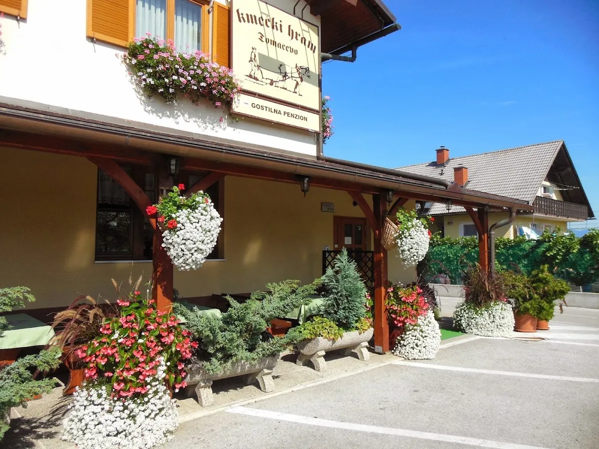 BookNoFees: Restoran – Penzion Kmečki Hram – Ljubljana – Penzion Kmečki Hram, foto 1