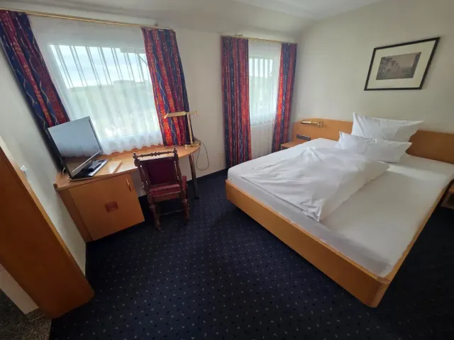 BookNoFees: Restoran – Albus Panoramahotel – Olpe – Albus Panoramahotel, foto 3