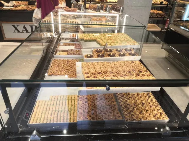 BookNoFees: Kedai roti – Charitos – Athens – Charitos, foto 3