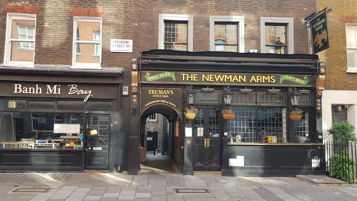 BookNoFees: Kedai snek – Banh Mi Bay – London – Banh Mi Bay, foto 1