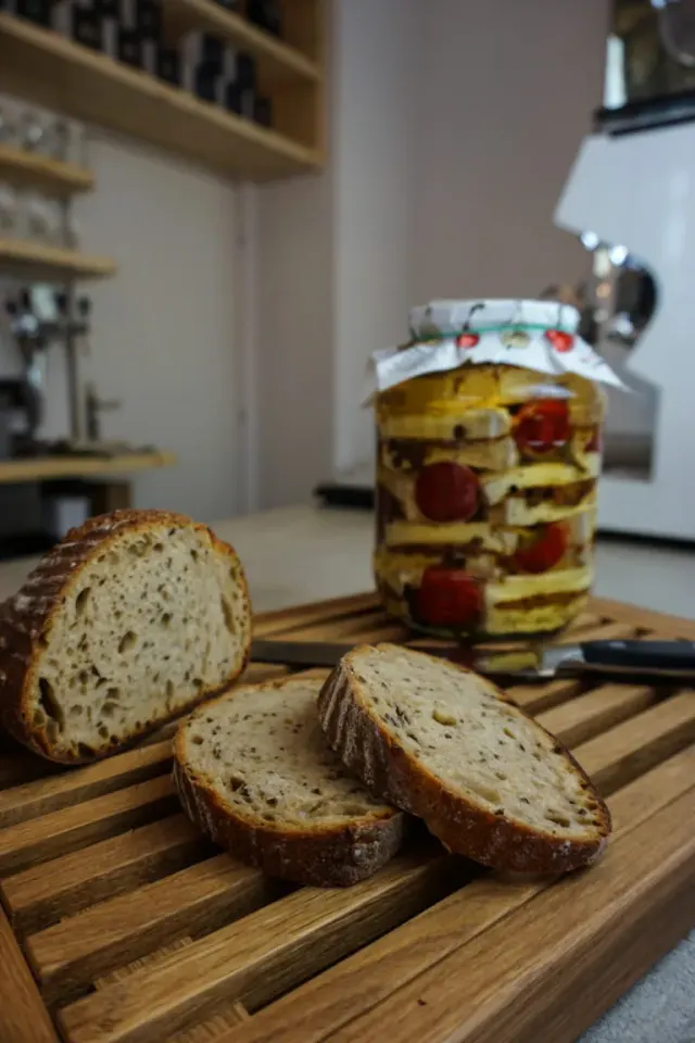 BookNoFees: Kafe – Café Veloklasik – Prague – Café Veloklasik, foto 3