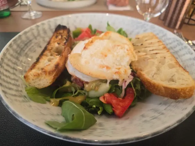 BookNoFees: Restoran – Anavi – Bratislava – Anavi, foto 2