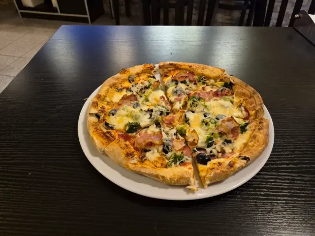 BookNoFees: Restoran – American Food Kamen – Kamen – Makanan Amerika Kamen, foto 3