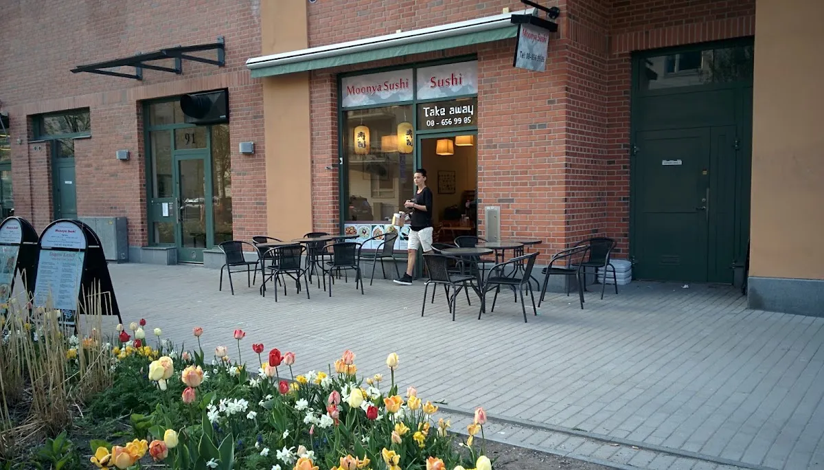 BookNoFees: Kedai snek – Moonya sushi – Stockholm – Moonya sushi, foto 1